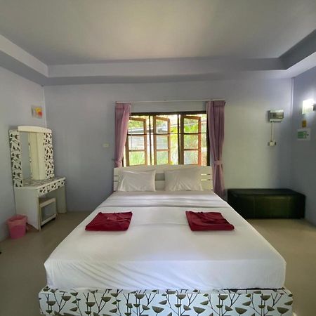 Oyo 966 Boss Khaoyai Hotell Ban Bung Toei Eksteriør bilde