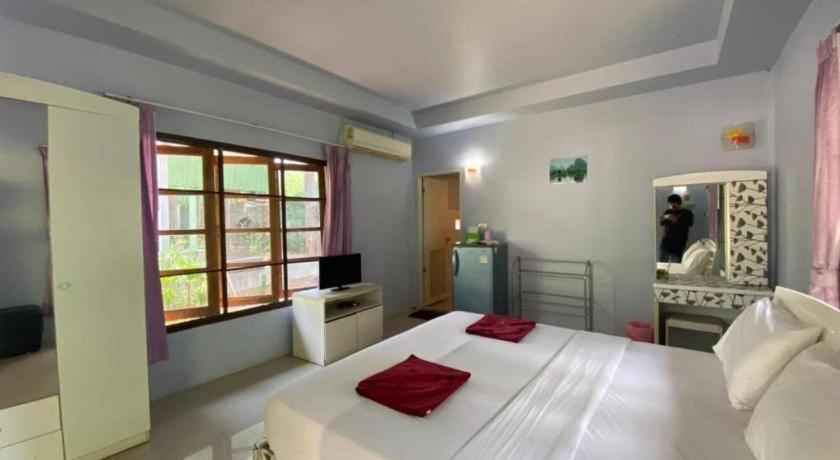 Oyo 966 Boss Khaoyai Hotell Ban Bung Toei Eksteriør bilde
