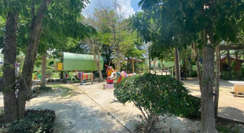 Oyo 966 Boss Khaoyai Hotell Ban Bung Toei Eksteriør bilde
